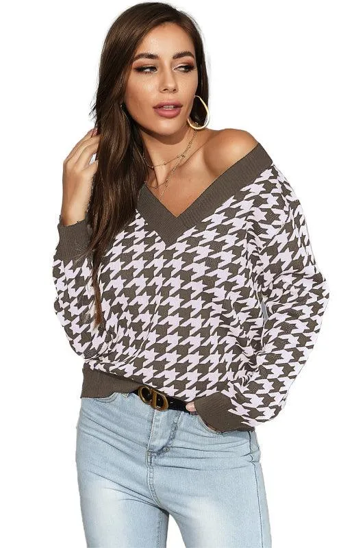 Chic Black Houndstooth V-Neck Sweater - Women's Fashion Elegance