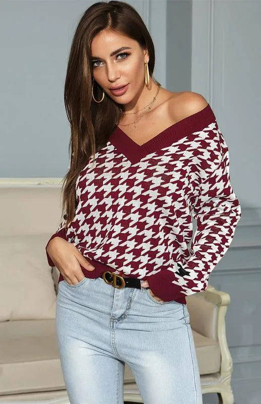 Chic Black Houndstooth V-Neck Sweater - Women's Fashion Elegance