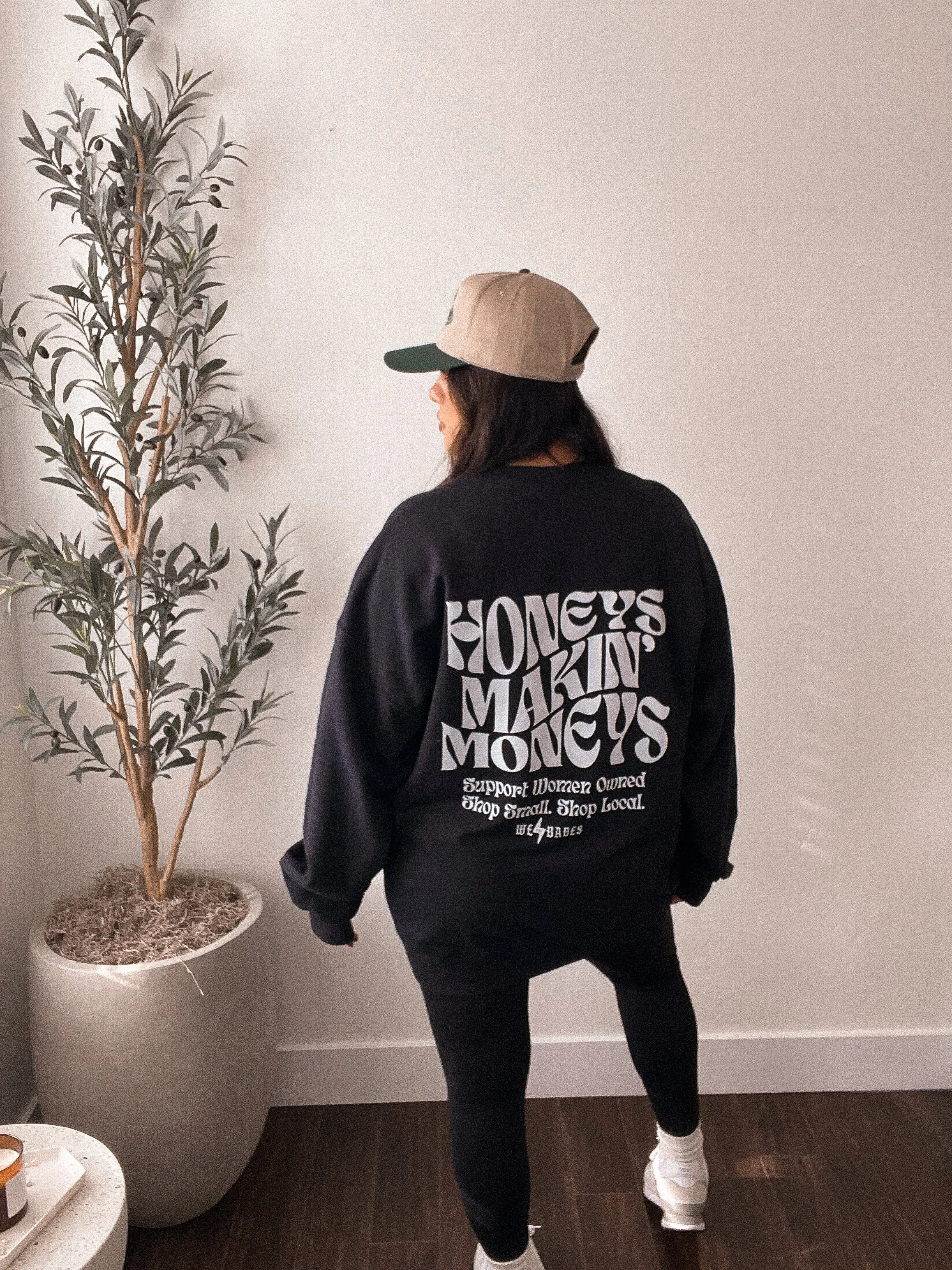 Honeys makin’ moneys crewneck sweatshirt