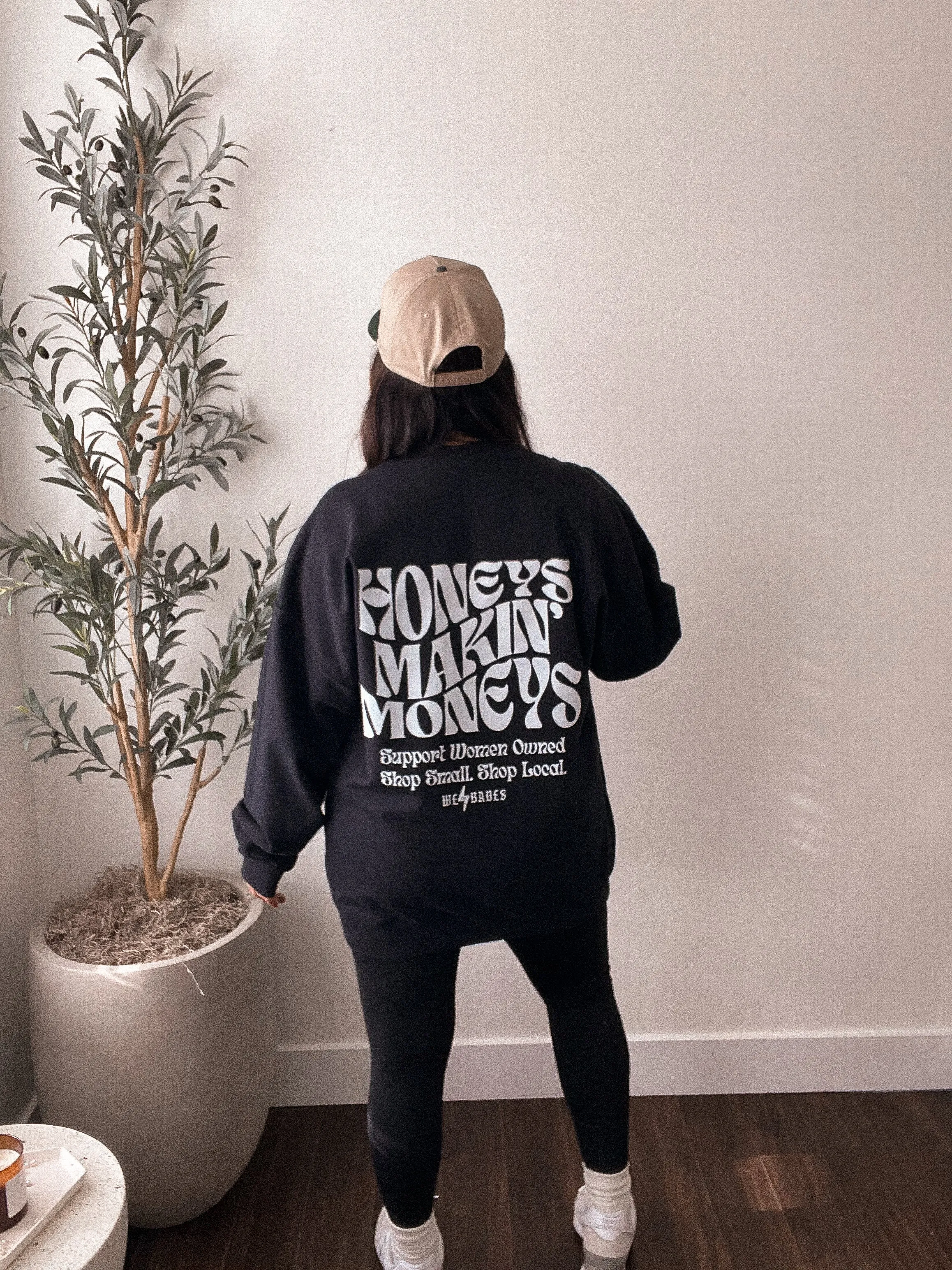 Honeys makin’ moneys crewneck sweatshirt