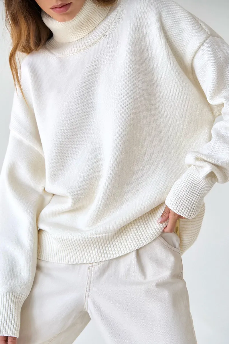 HUR1386 Luxe Turtleneck Sweater