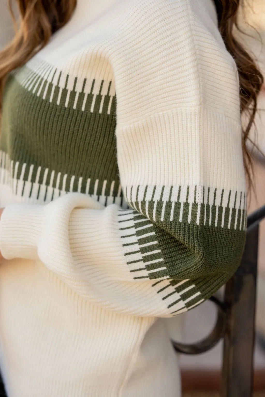 Lined Stripe Relaxed Sleeve Turtleneck Sweater