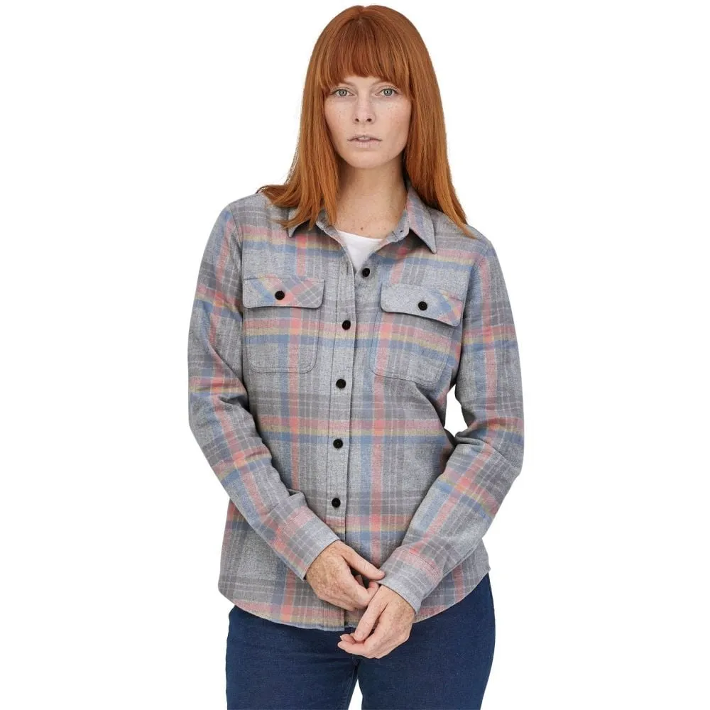 Patagonia Women's Long-Sleeved Organic Cotton Midweight Fjord Flannel Shirt