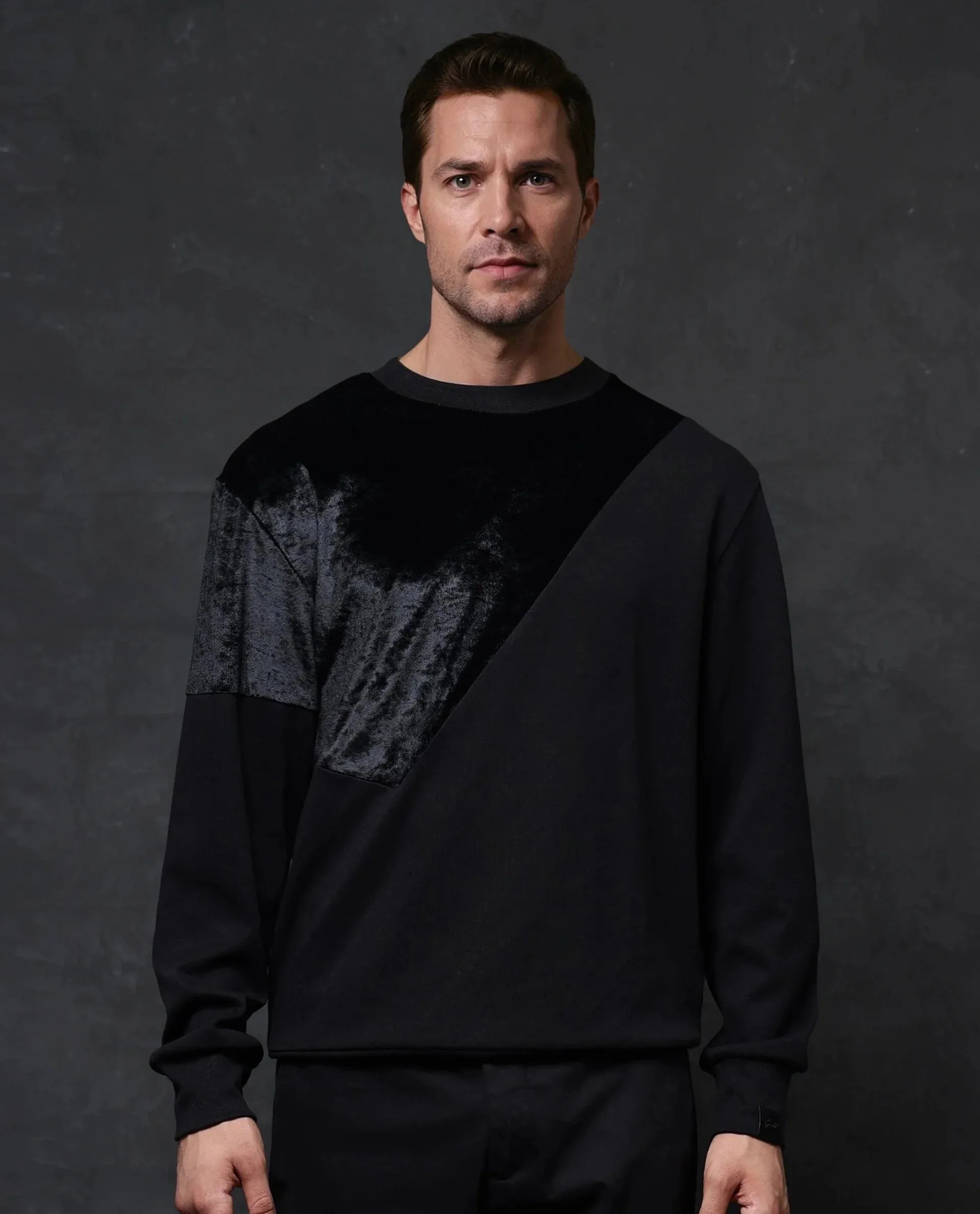 Rare Rabbit Men Roe Black Full Sleeve Crew Neck Velvet Cut and Sew Premium Sweatshirt